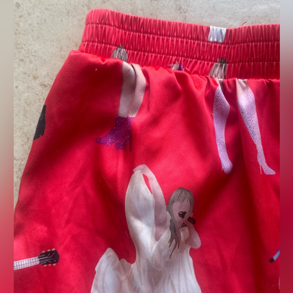 Taylor Swift Satin Pajama Bottoms with Elastic Waste - Picture 4 of 6